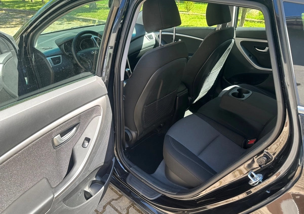 Hyundai I30 cena 39000 przebieg: 96000, rok produkcji 2015 z Sompolno małe 352
